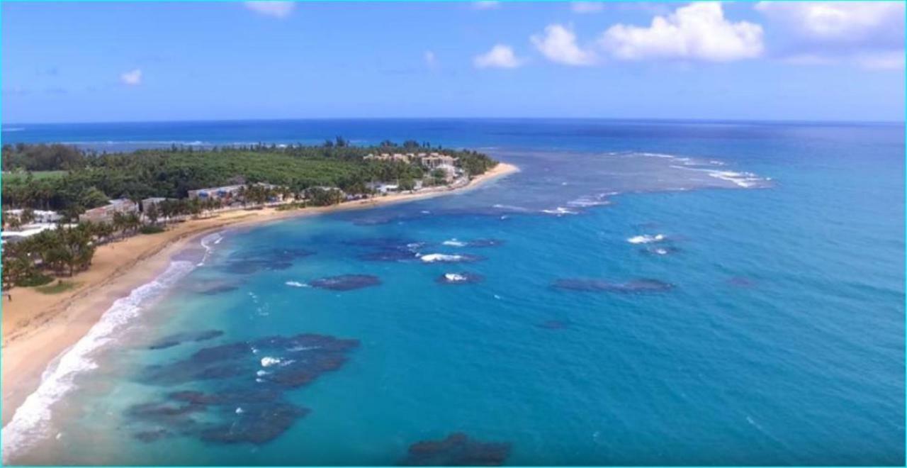 Breezy Beachfront Property With View Of Paradise Luquillo Zewnętrze zdjęcie