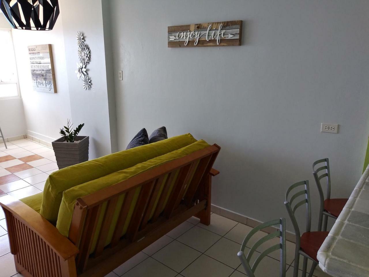 Breezy Beachfront Property With View Of Paradise Luquillo Zewnętrze zdjęcie